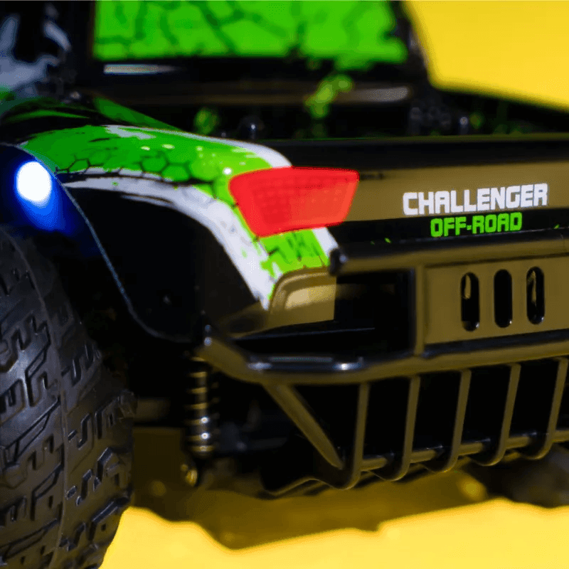 Отаманко Машинка на р\к Швидкісний всюдихід OFF-ROAD RACER зелений 532.02.55
