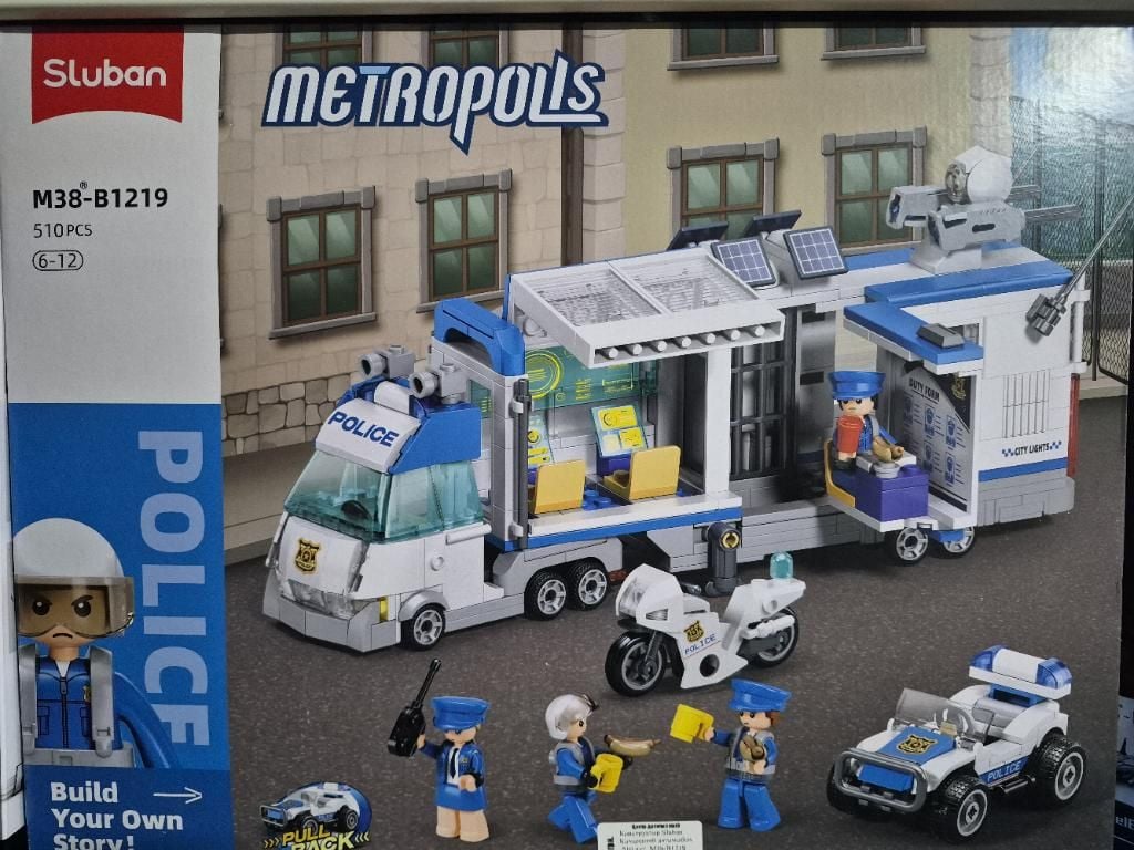 Конструктор Sluban Командний автомобіль  510 дет. M38-B1219